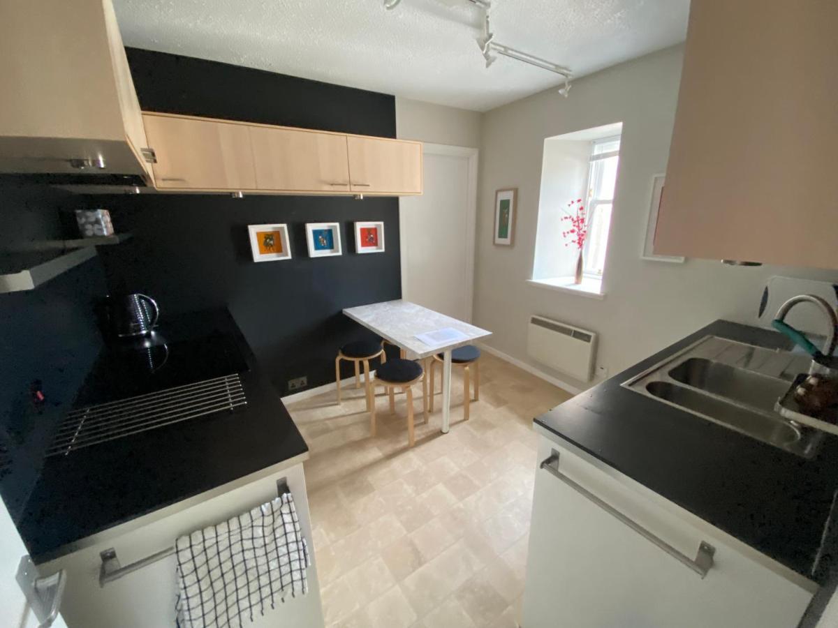 Appartamento Lombard Hide Away Inverness Esterno foto
